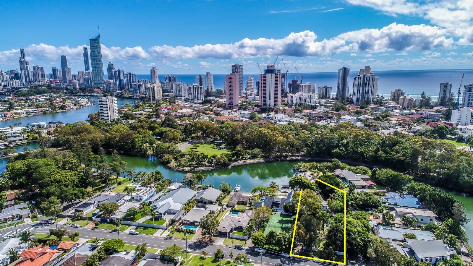 86-88 Savoy Drive, Broadbeach Waters QLD 4218, Broadbeach Waters - Thumbnail 2