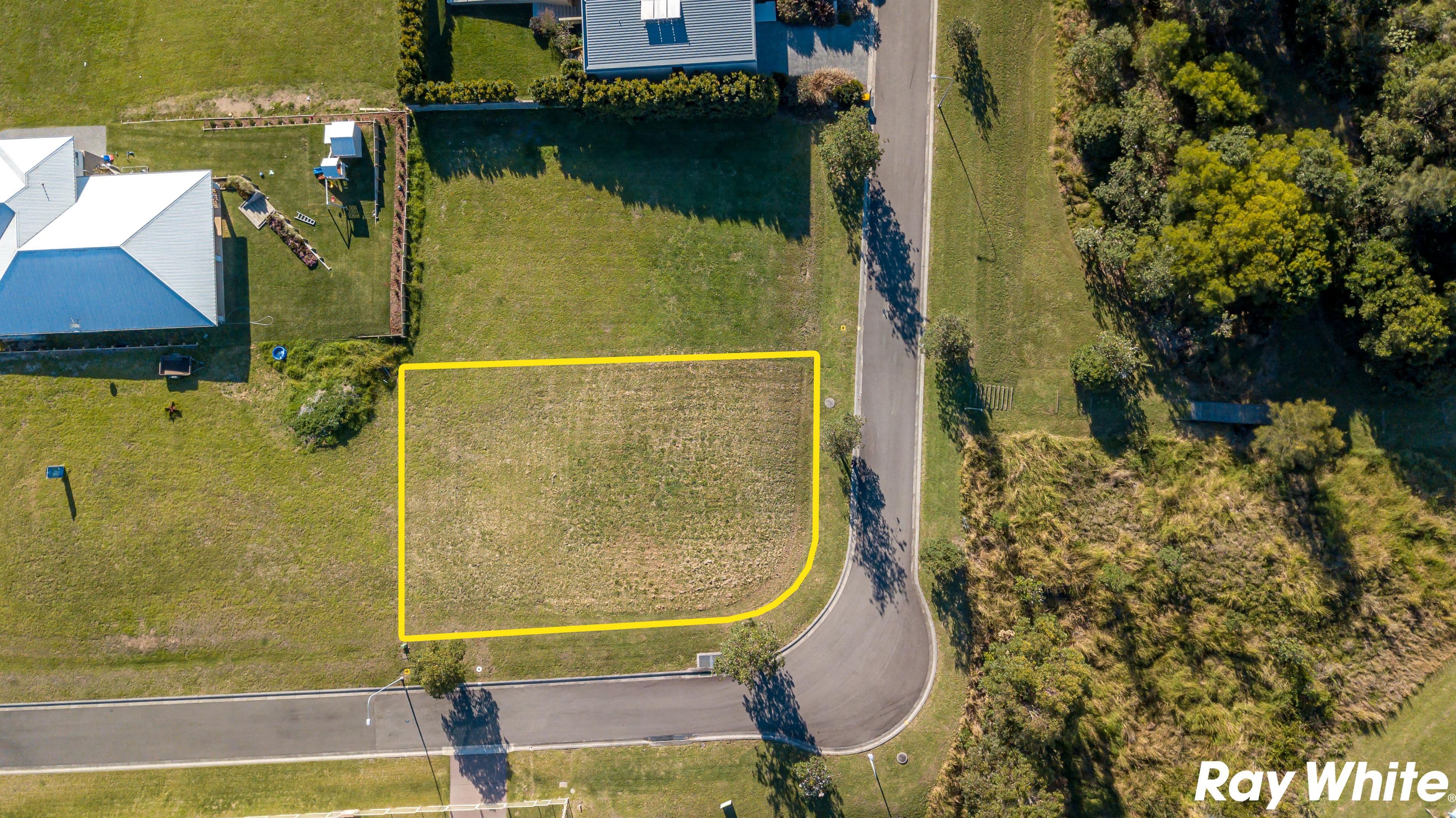 13 Glenelg Crescent, Red Head NSW 2430, Red Head - Thumbnail 2