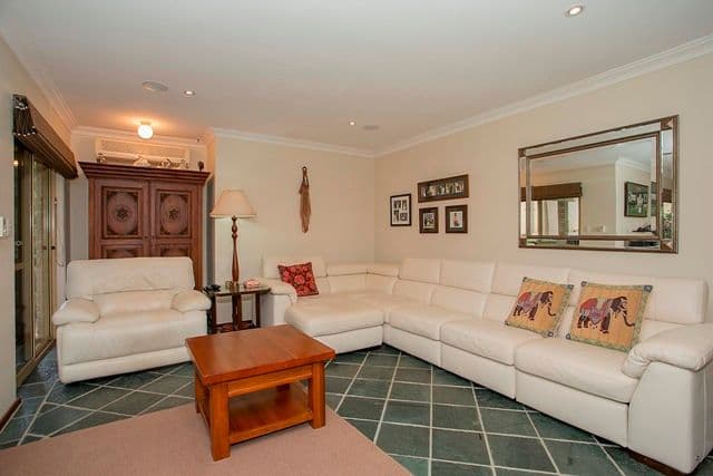 14 Gilbert Road, LESMURDIE WA 6076, Lesmurdie - Thumbnail 2
