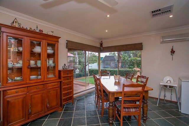 14 Gilbert Road, LESMURDIE WA 6076, Lesmurdie - Thumbnail 4
