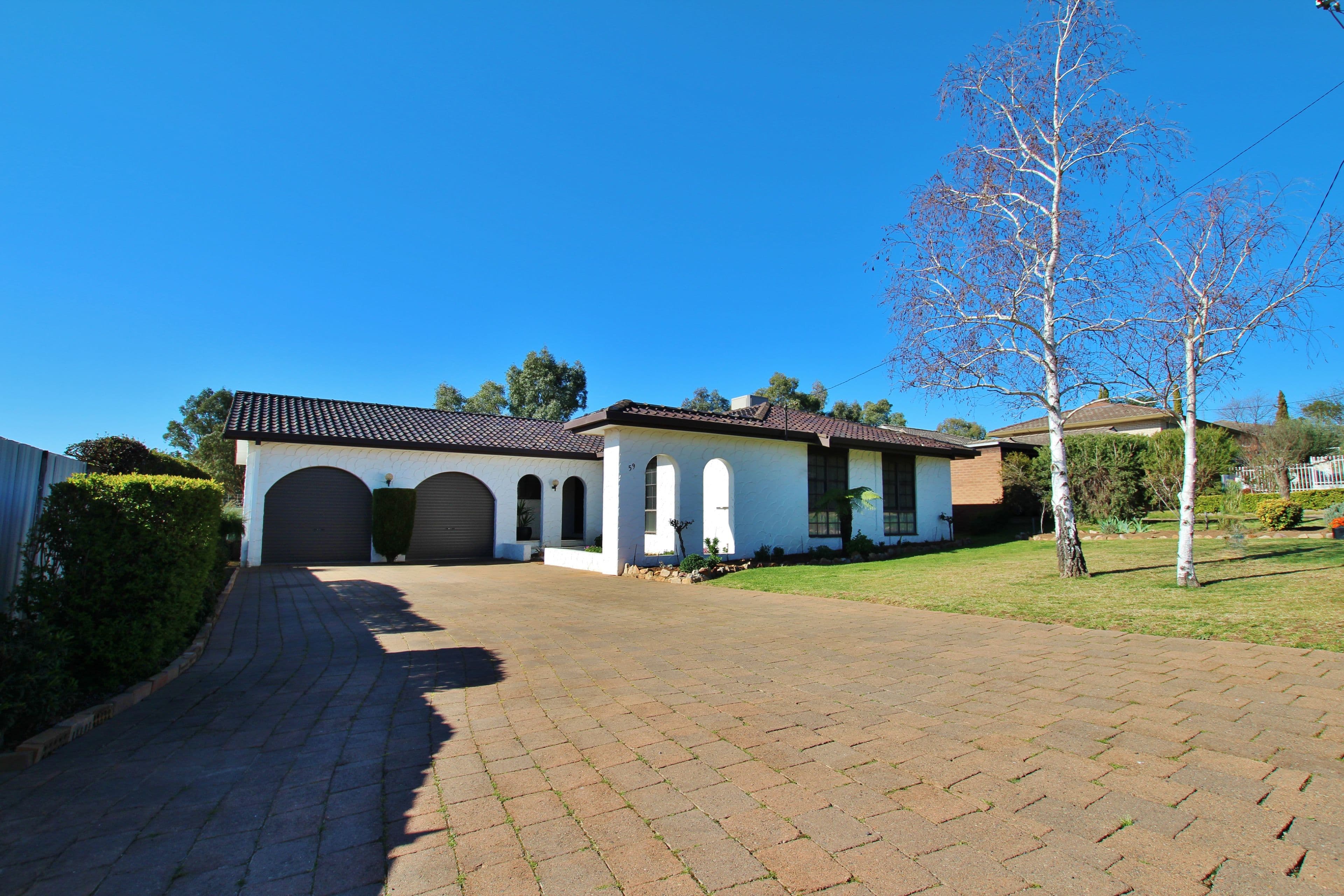 59 Nasmyth Street, Young - Image 1