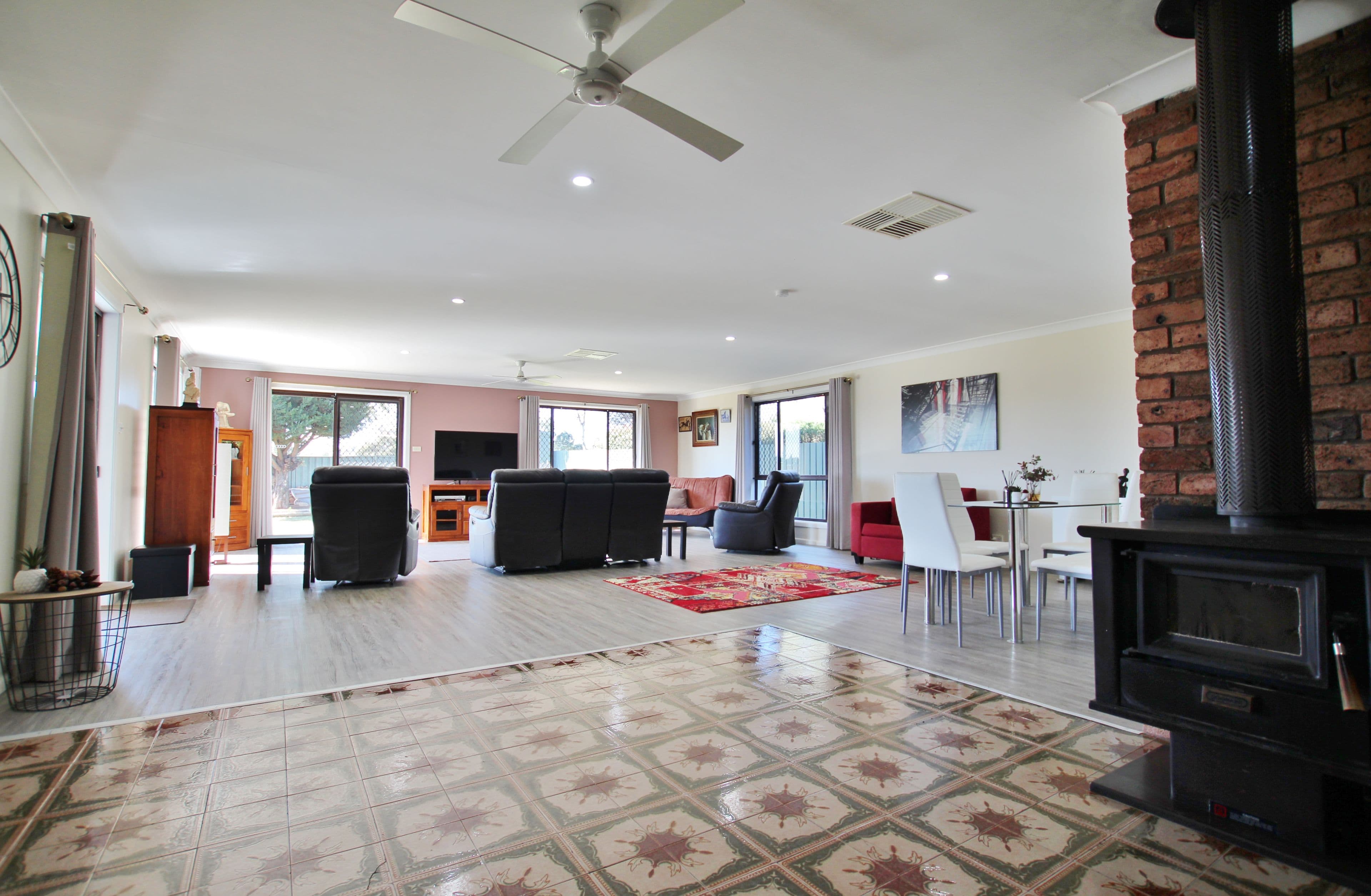 59 Nasmyth Street, Young - Thumbnail 4