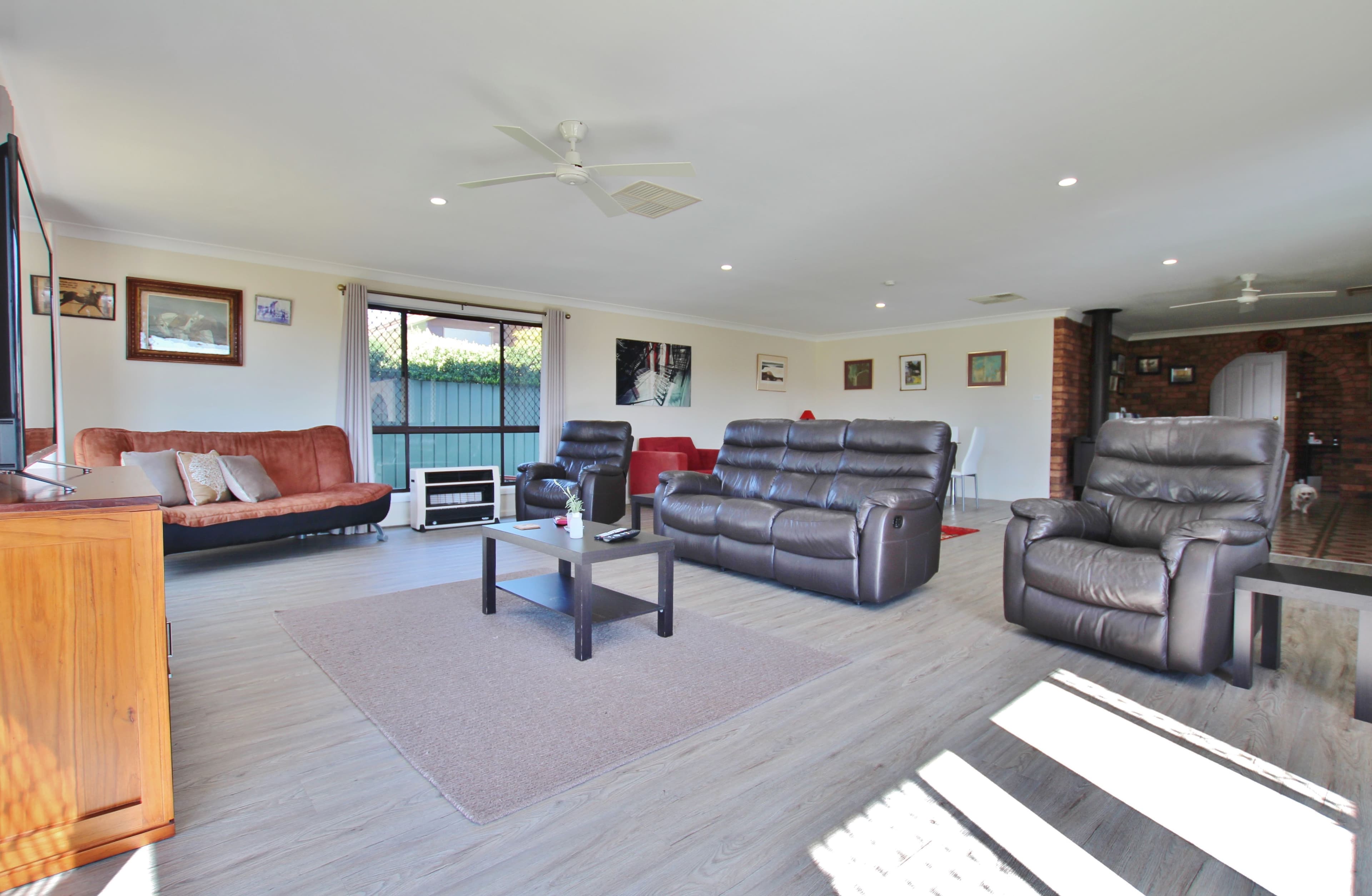 59 Nasmyth Street, Young - Thumbnail 5