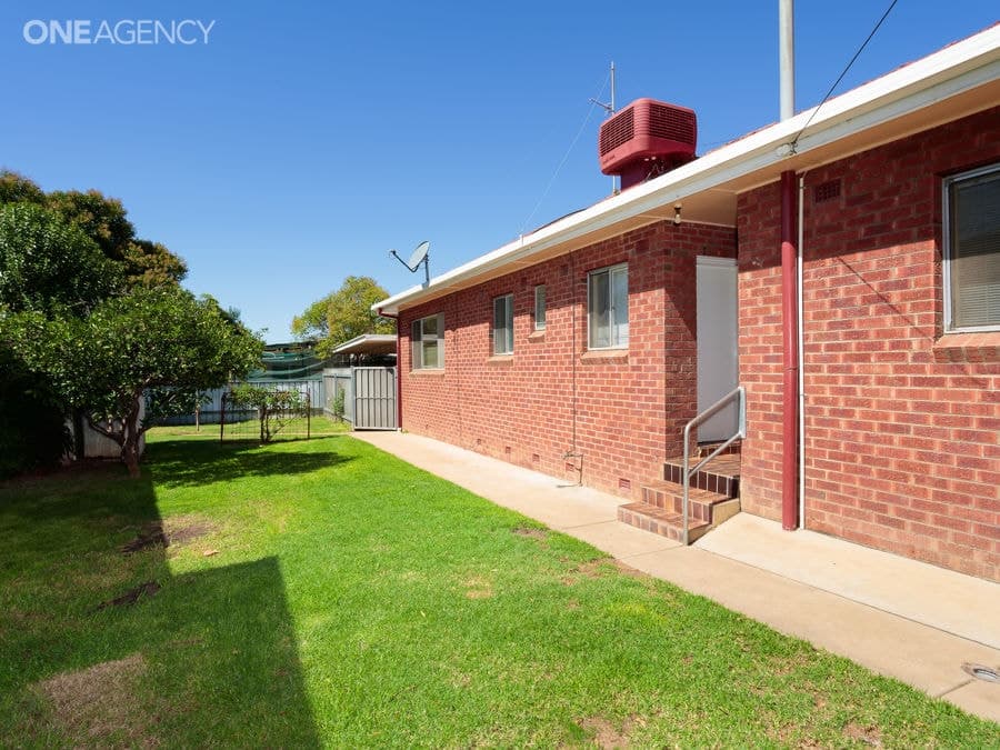 141 Grove Street, Kooringal, Kooringal - Thumbnail 6