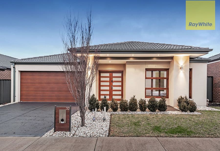 32 Viewside Crescent, Craigieburn VIC 3064, Craigieburn - Image 1