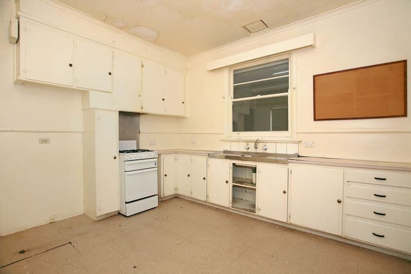28 Oswald Street, DANDENONG VIC 3175, Dandenong - Thumbnail 2