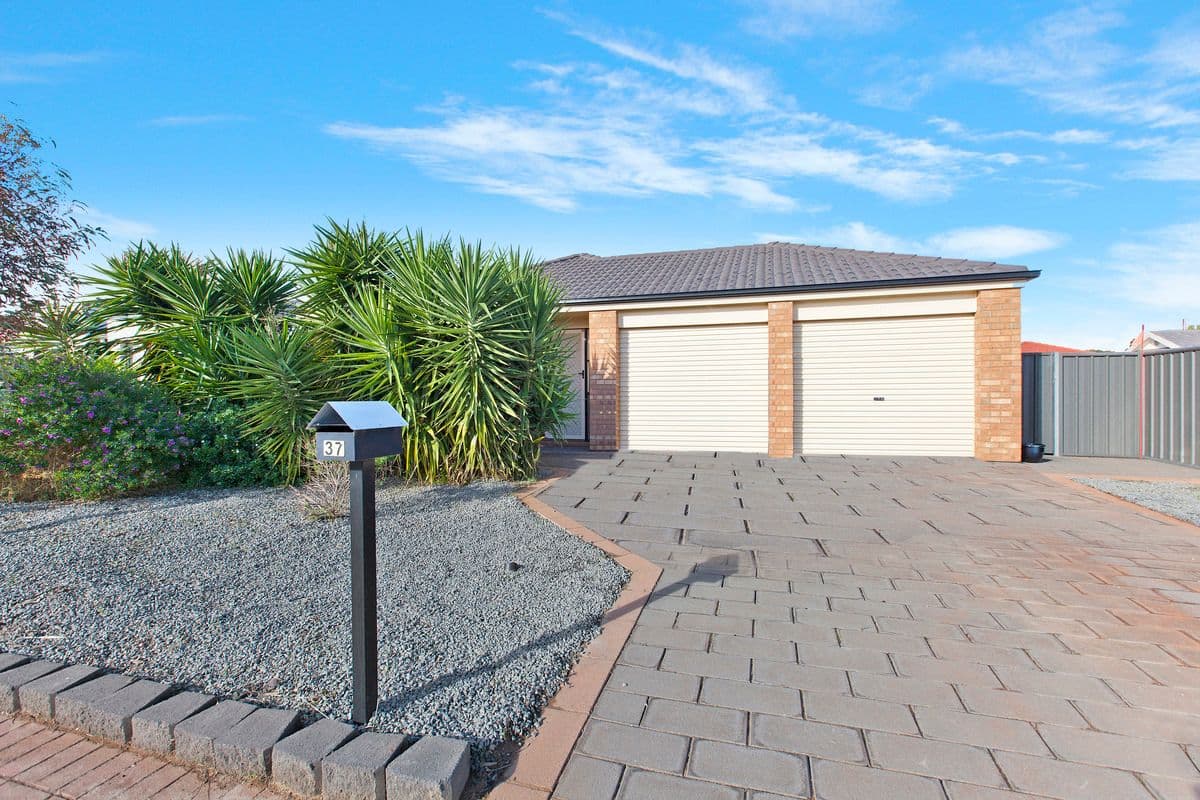 37 Monterey Drive, Munno Para West SA 5115, Munno Para West - Thumbnail 2