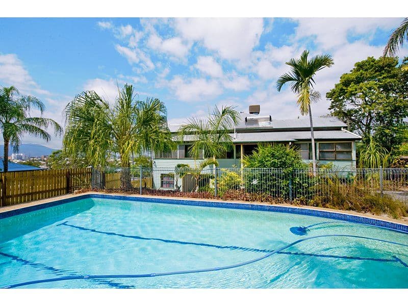 52 Cambridge Street, THE RANGE QLD 4700, The Range - Thumbnail 2