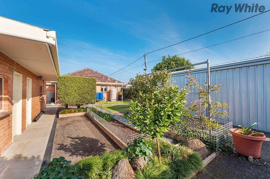 30 Station Avenue, St Albans VIC 3021, St Albans - Thumbnail 8
