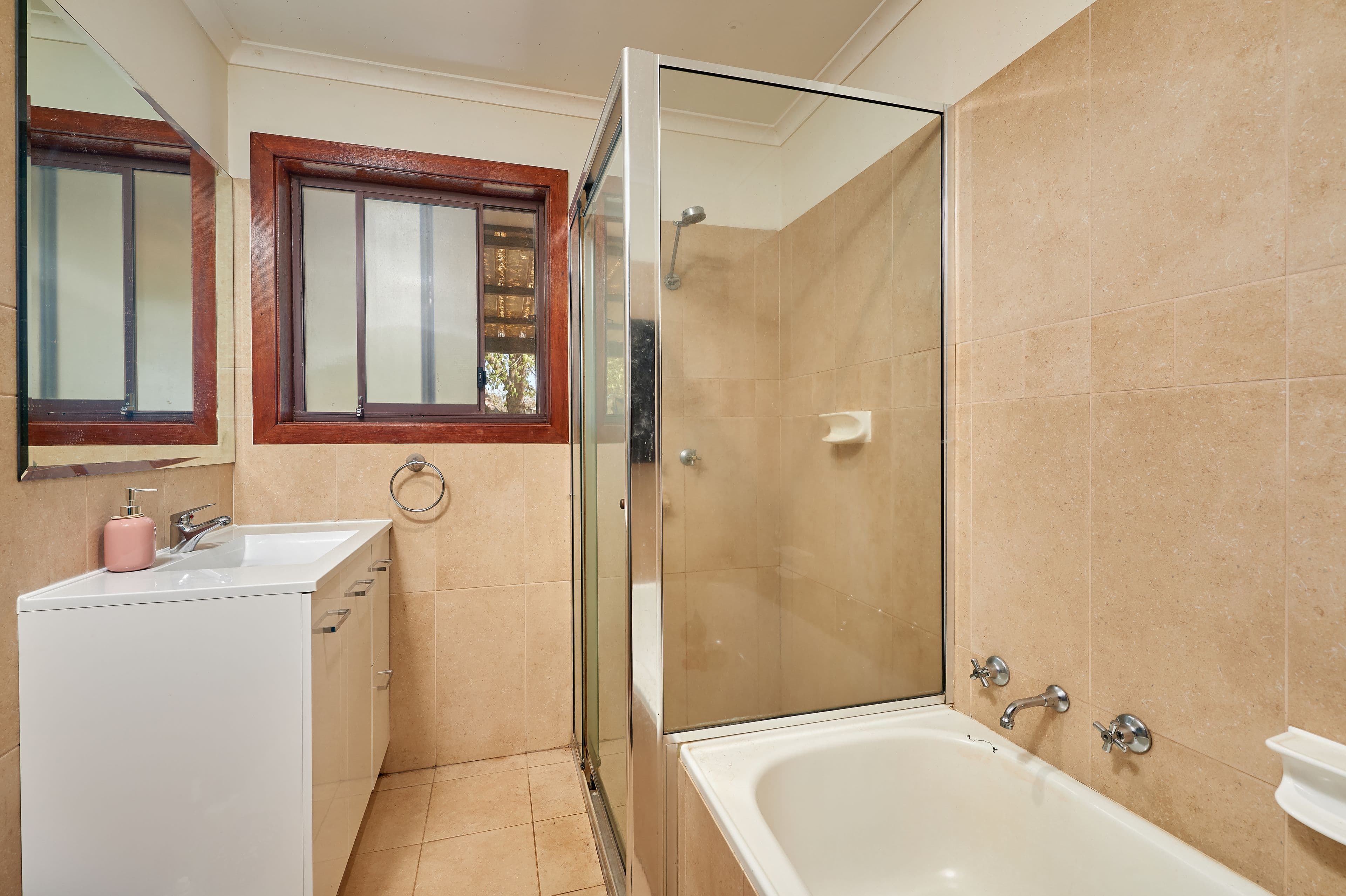 38 Bandera Avenue, Glenfield Park - Thumbnail 6