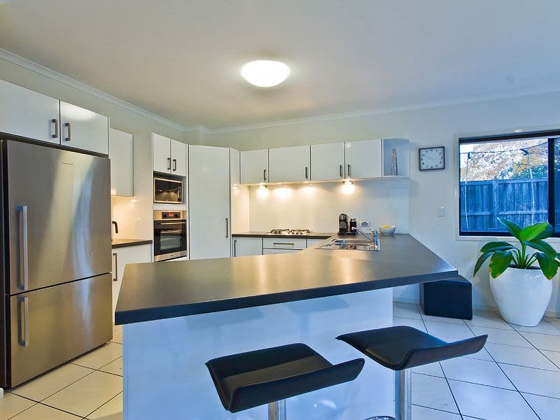 23 Montalcino Place, BRIDGEMAN DOWNS QLD 4035, Bridgeman Downs - Thumbnail 5