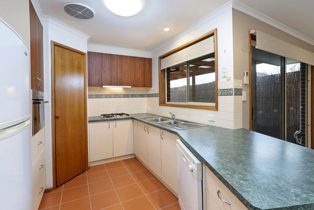 6 Spurling Close, South Geelong VIC 3220, South Geelong - Thumbnail 6