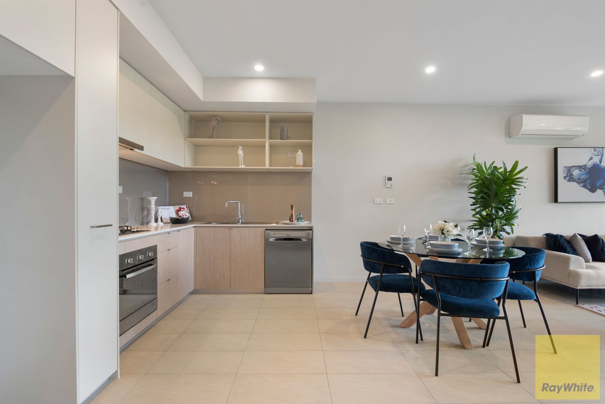 2-10 Monckton Place, Caroline Springs VIC 3023, Caroline Springs - Thumbnail 5