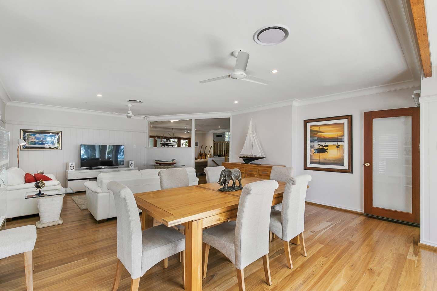 11 Esplanade, Point Vernon QLD 4655, Point Vernon - Thumbnail 4