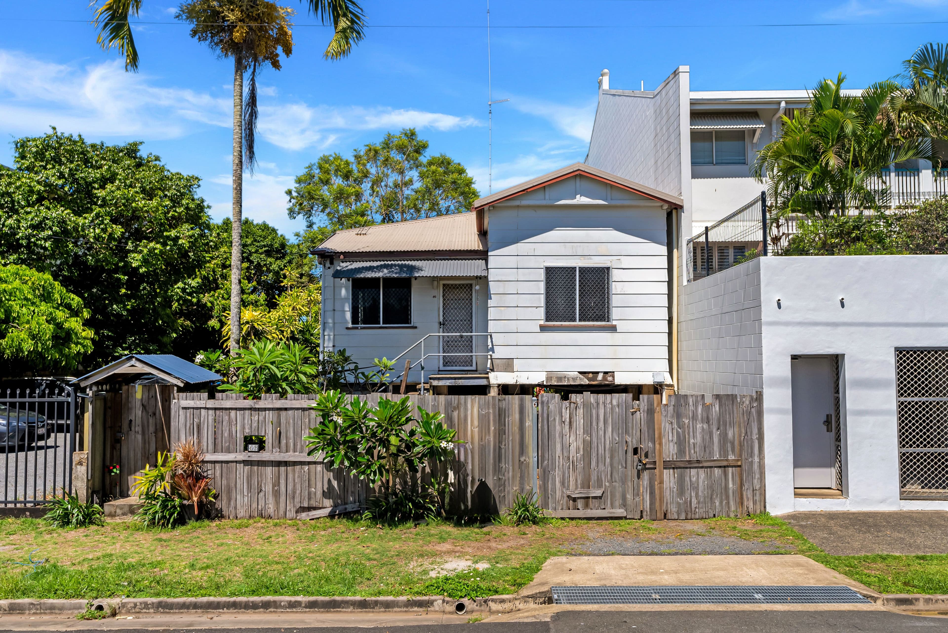 46 Water Street, Cairns City QLD 4870, Cairns City - Thumbnail 2