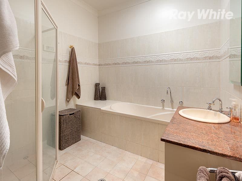 206 Bernhardt Street, EAST ALBURY NSW 2640, East Albury - Thumbnail 3