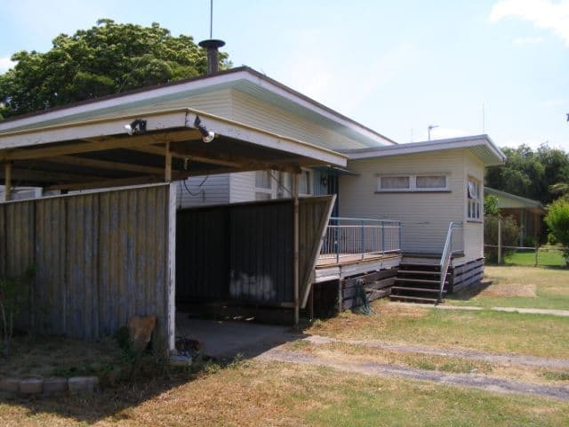 8  McNulty Street, GOONDIWINDI QLD 4390, Goondiwindi - Thumbnail 2