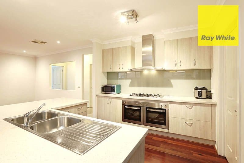 15 Ronald Road, Point Cook VIC 3030, Point Cook - Thumbnail 4