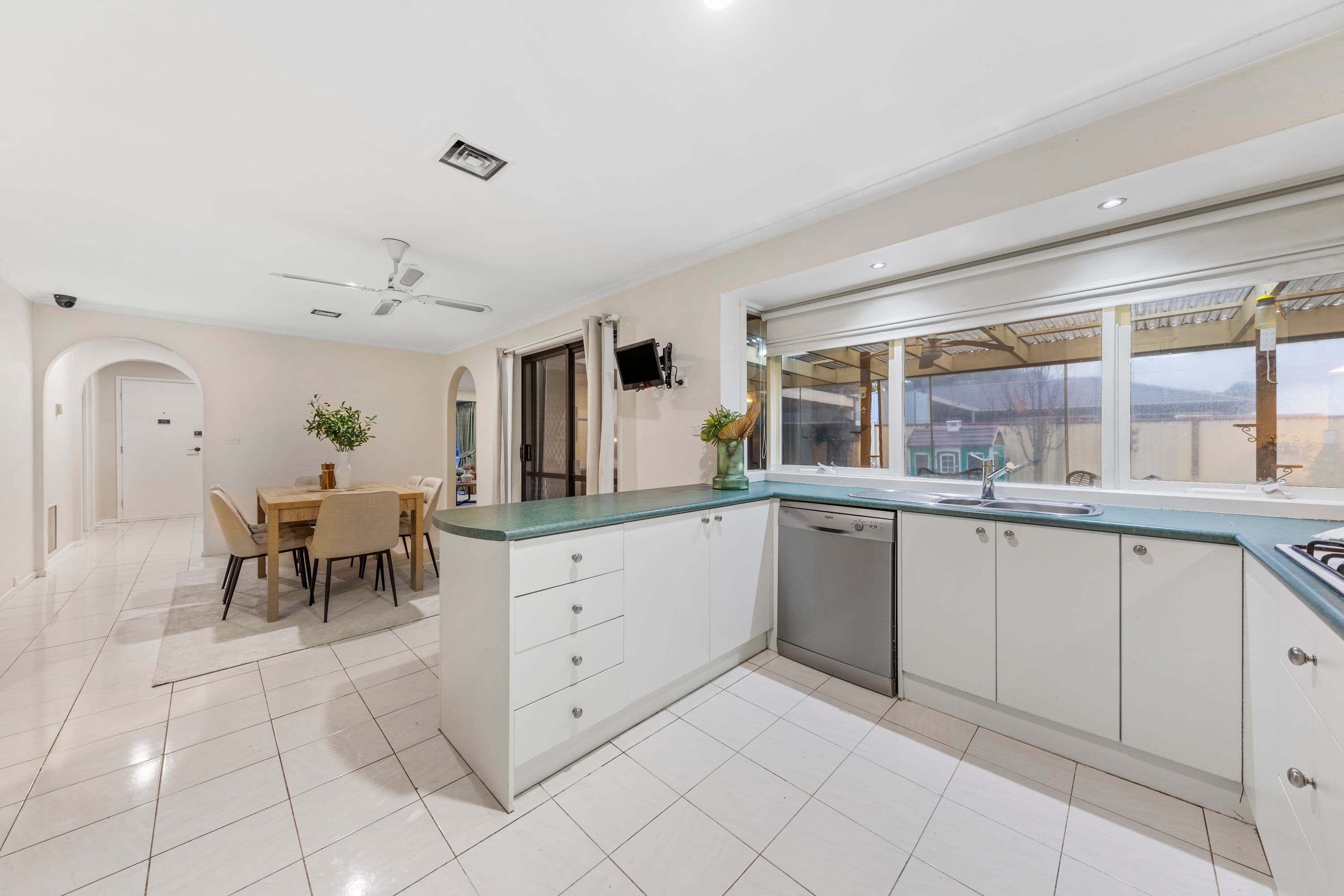 2 Rose Lane, Cranbourne VIC 3977, Cranbourne - Thumbnail 5