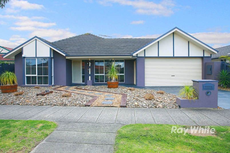 14 Eldershaw Drive, LYNBROOK VIC 3975, Lynbrook - Thumbnail 2