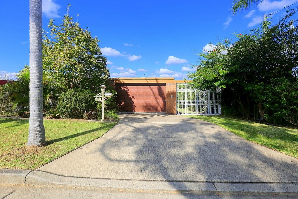 33 Burbank Avenue, East Hills - Thumbnail 2