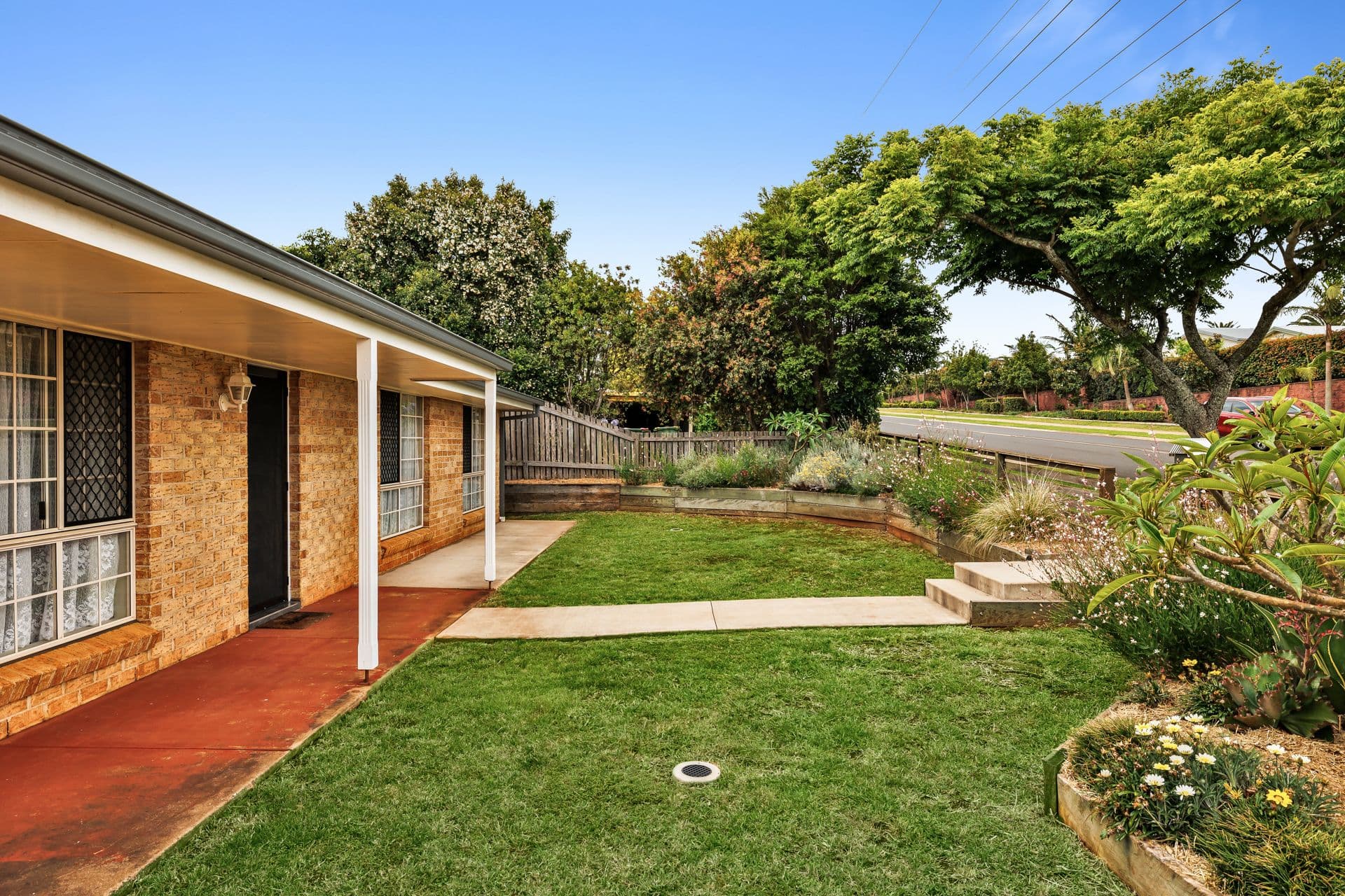 108 Hogg Street, Wilsonton Heights QLD 4350, Wilsonton Heights - Thumbnail 2