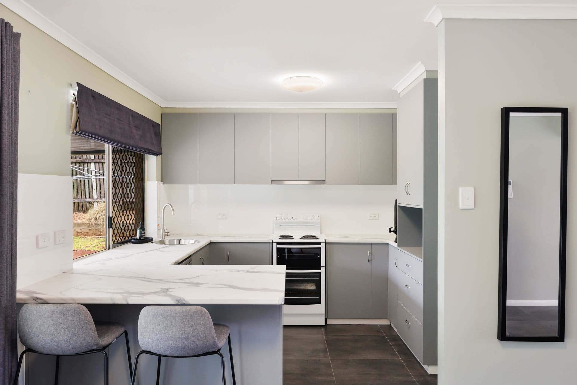 108 Hogg Street, Wilsonton Heights QLD 4350, Wilsonton Heights - Thumbnail 6