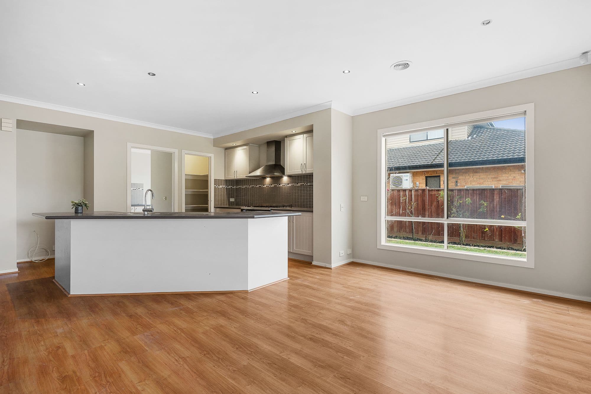 34 Bayside Drive, Point Cook VIC 3030, Point Cook - Thumbnail 4