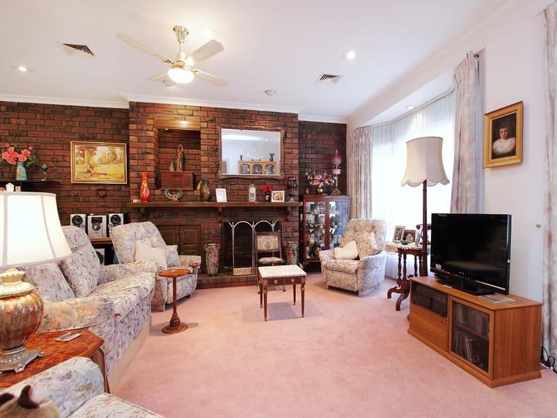 36 Kingston Drive, DINGLEY VILLAGE VIC 3172, Dingley Village - Thumbnail 2