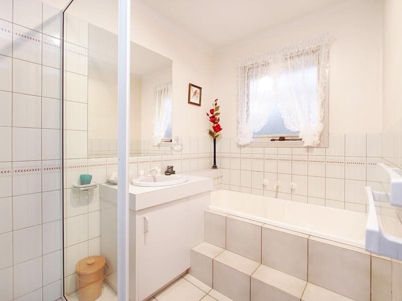 36 Kingston Drive, DINGLEY VILLAGE VIC 3172, Dingley Village - Thumbnail 6
