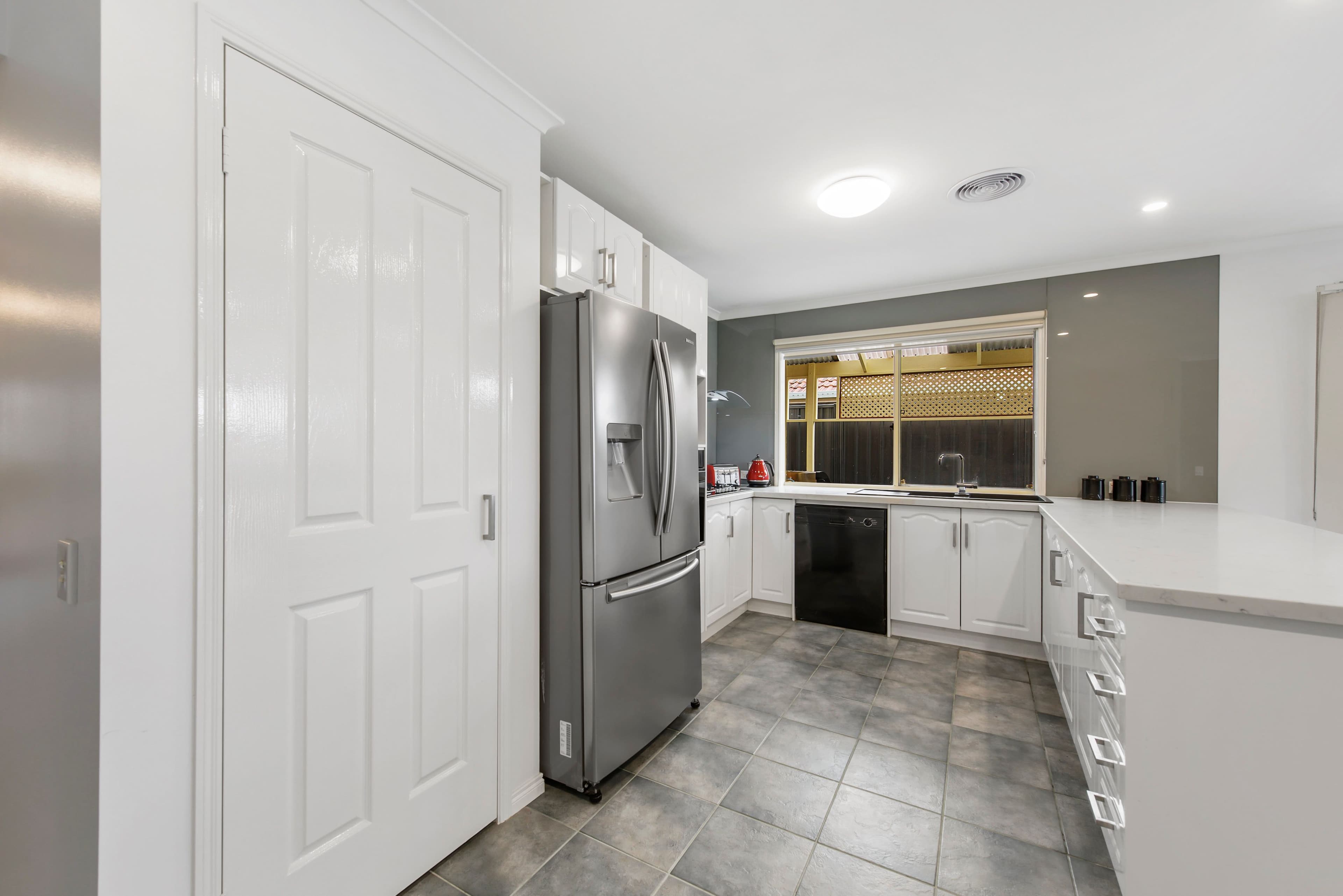 4 Barm Close, Sydenham VIC 3037, Sydenham - Thumbnail 4