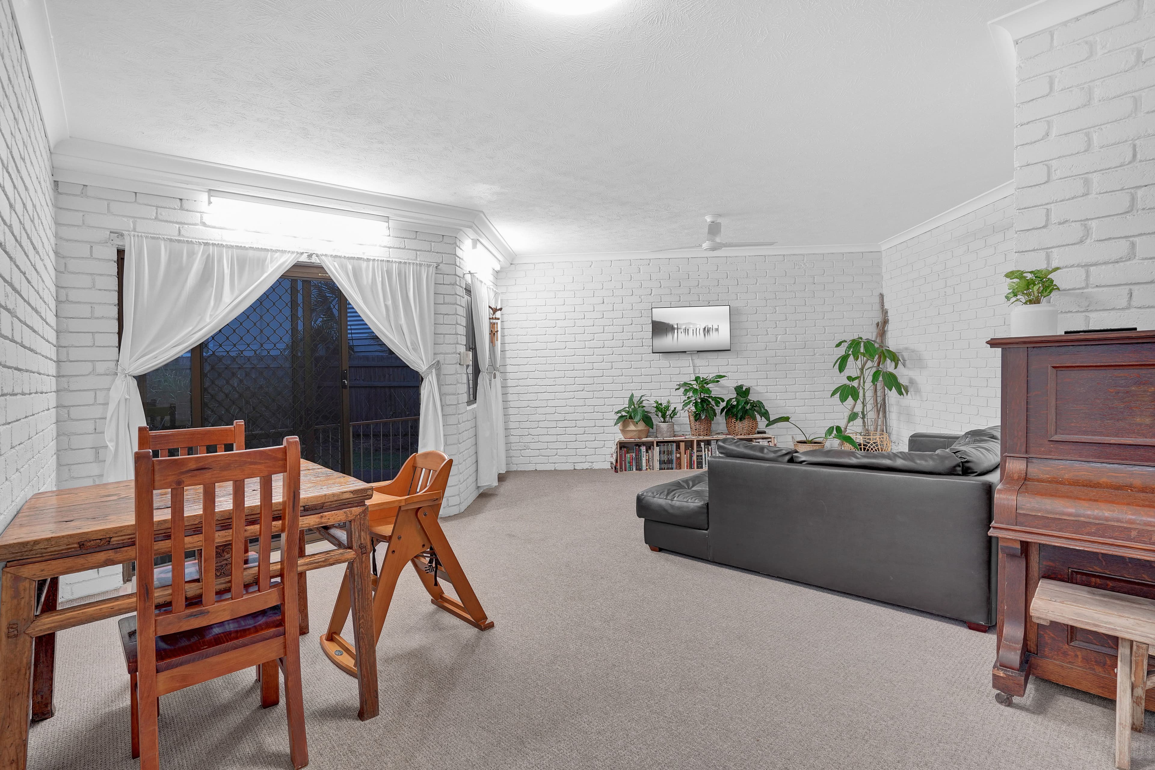 27 Caroline Street, Woody Point QLD 4019, Woody Point - Thumbnail 3