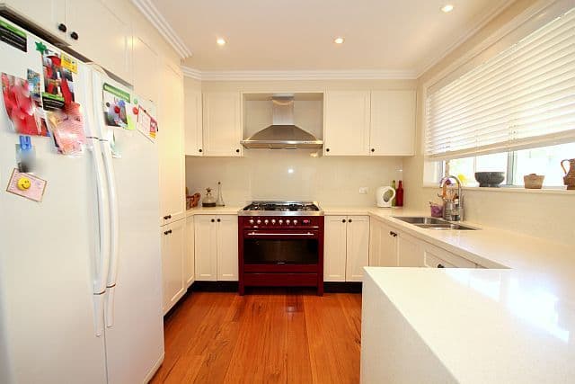 3 Bligh Close, GEORGES HALL NSW 2198, Georges Hall - Thumbnail 3