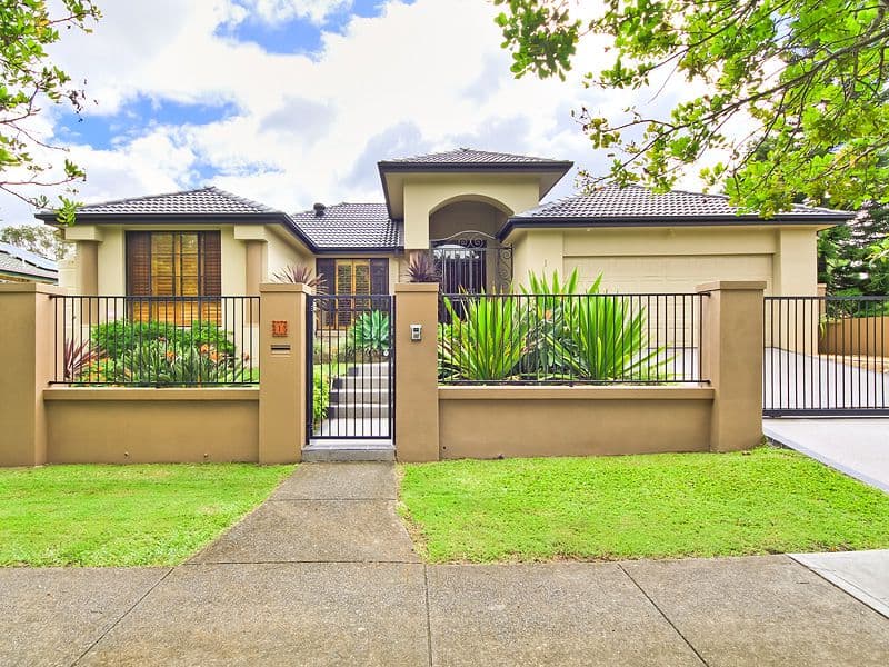 1 Claremont Drive, ROBINA QLD 4226, Robina - Thumbnail 2