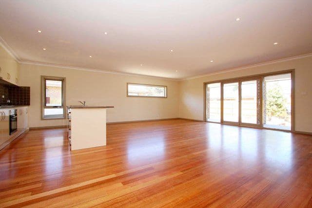 41 Burbank Drive, RESERVOIR VIC 3073, Reservoir - Thumbnail 3