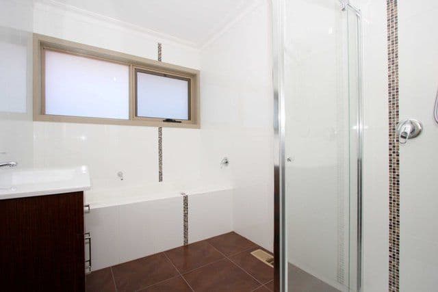 41 Burbank Drive, RESERVOIR VIC 3073, Reservoir - Thumbnail 6