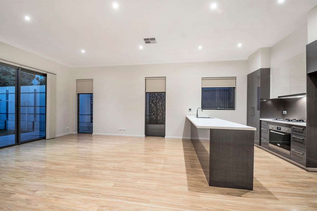 26 Alderney Avenue, Clearview SA 5085, Clearview - Thumbnail 3