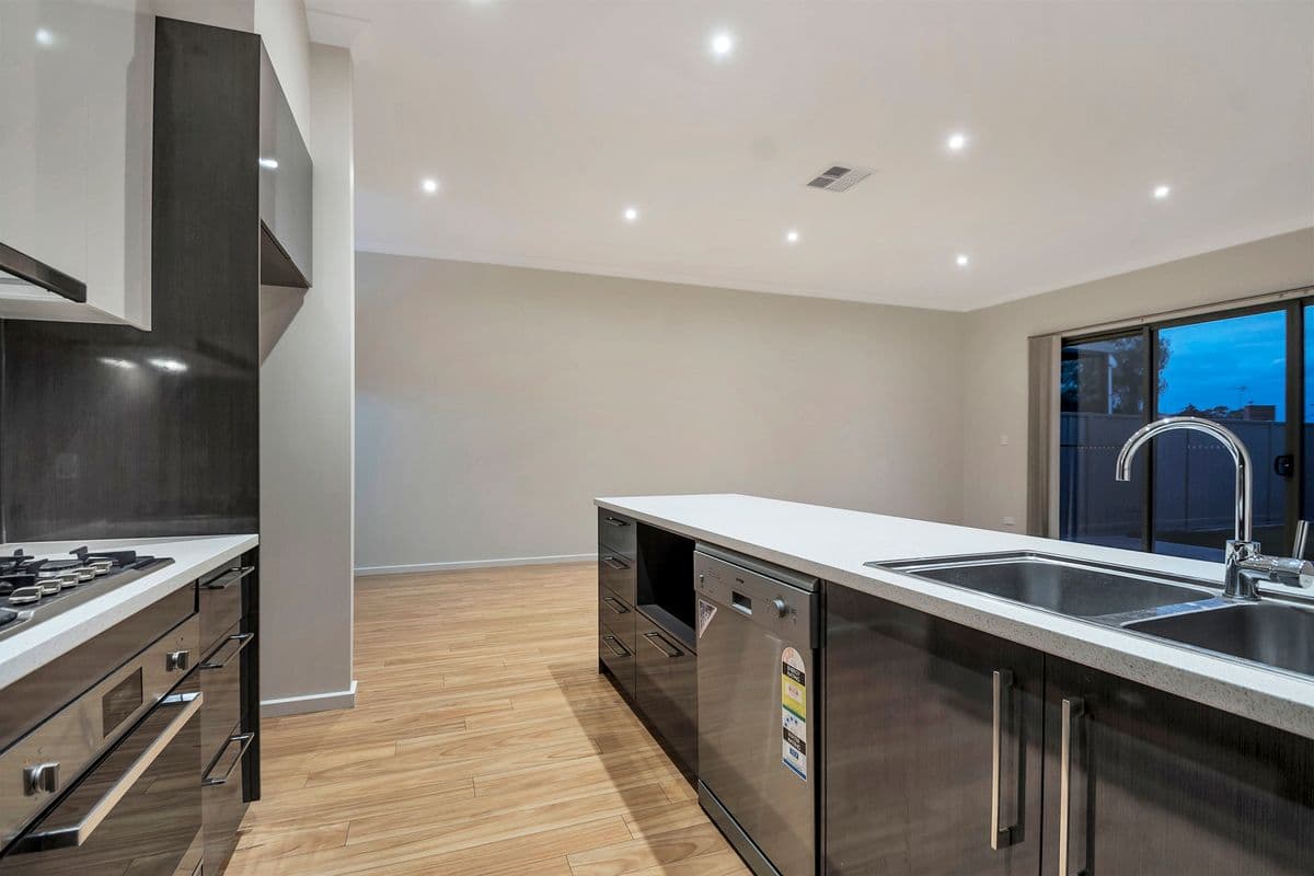 26 Alderney Avenue, Clearview SA 5085, Clearview - Thumbnail 6