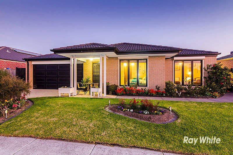 17 Balladonia Gum Circuit, Lyndhurst VIC 3975, Lyndhurst - Image 1