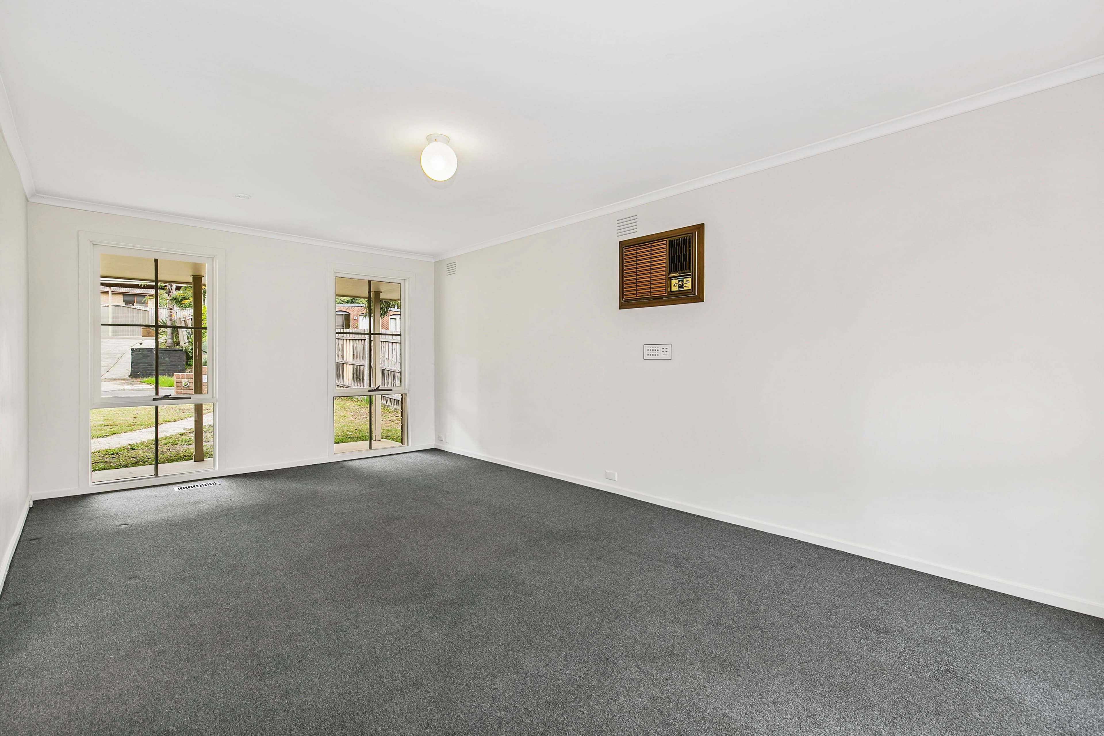 34 William-Perry Close, Endeavour Hills VIC 3802, Endeavour Hills - Thumbnail 4