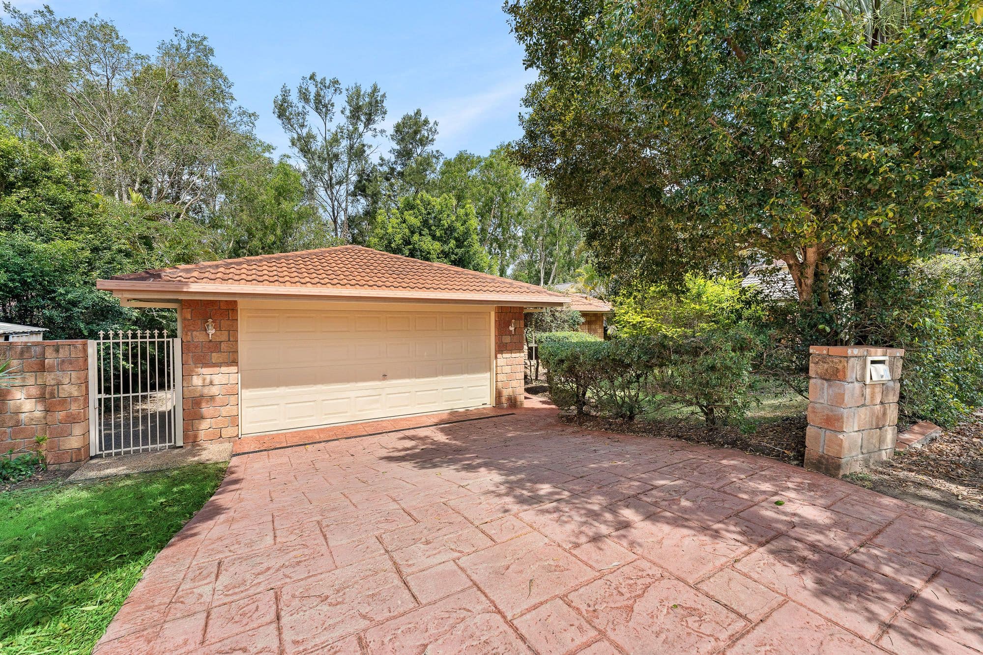 1 Chiswick Place, Forest Lake QLD 4078, Forest Lake - Thumbnail 2