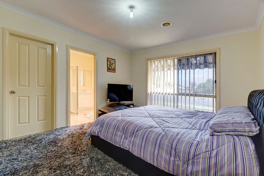 442 Douglas Road, Lavington NSW 2641, Lavington - Thumbnail 5
