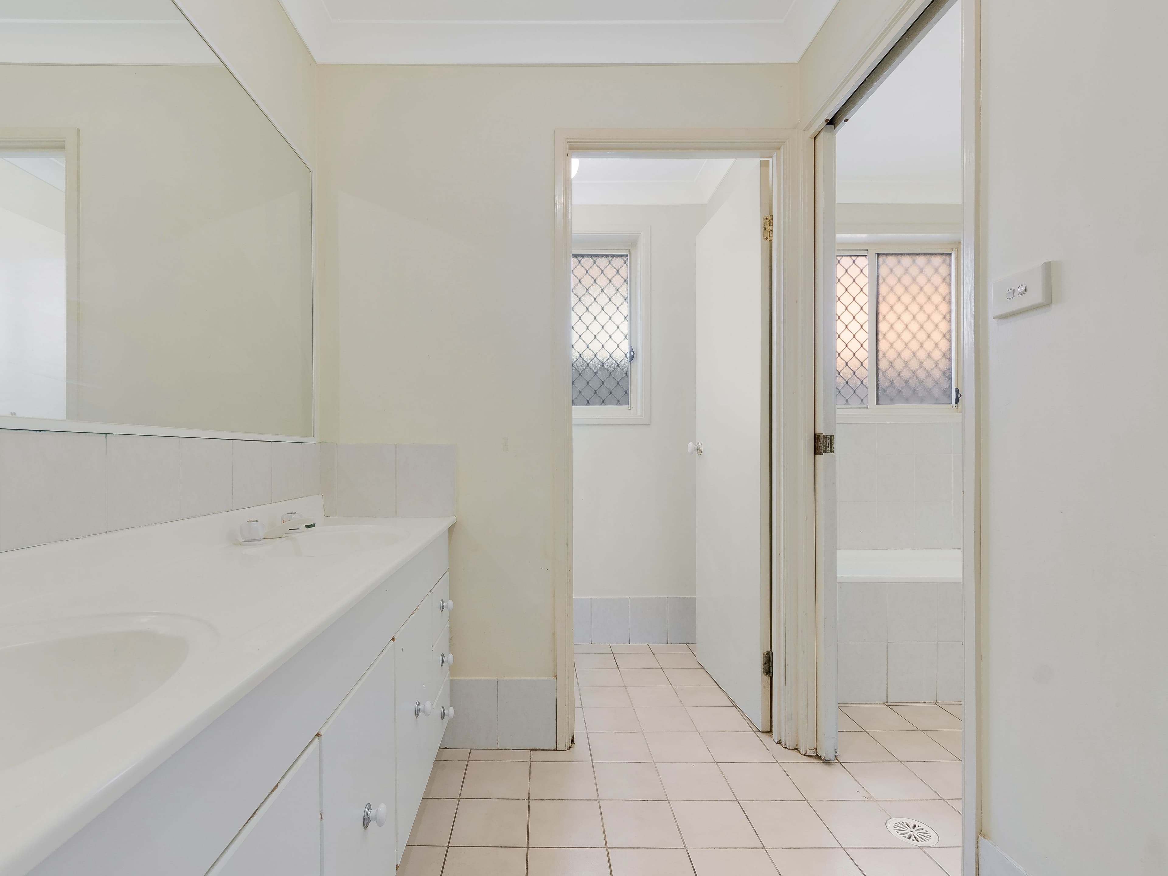 92A Canterbury Road, Glenfield NSW 2167, Glenfield - Thumbnail 8