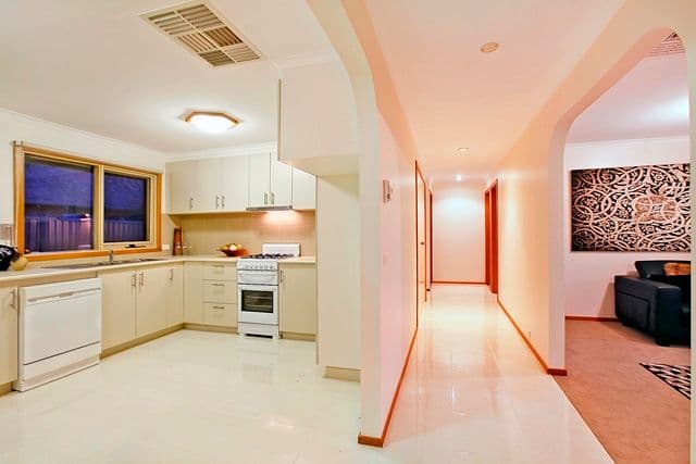 1A Fulham Grove, RESERVOIR VIC 3073, Reservoir - Thumbnail 2