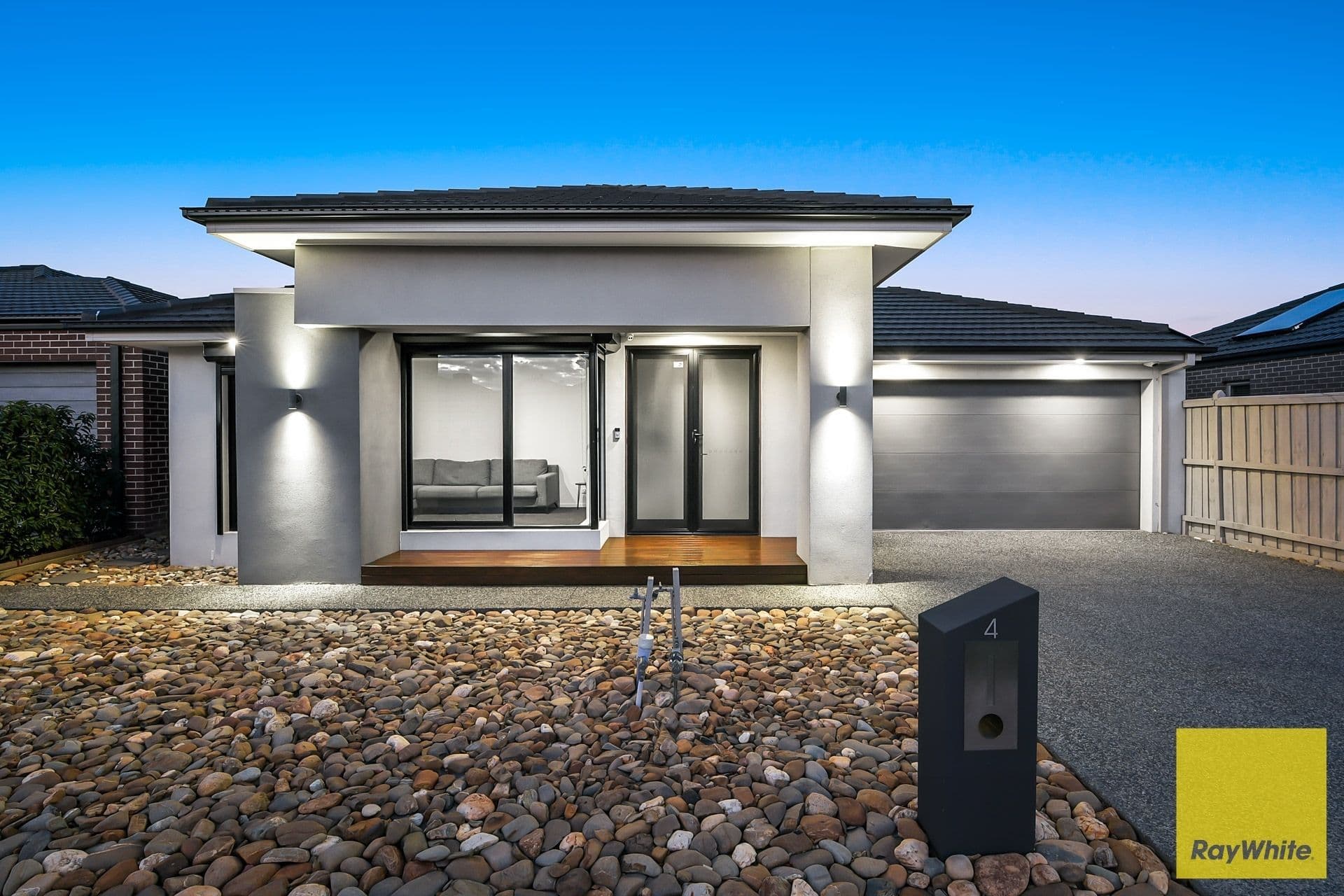 4 Bluebank Avenue, Clyde North VIC 3978, Clyde North - Image 1
