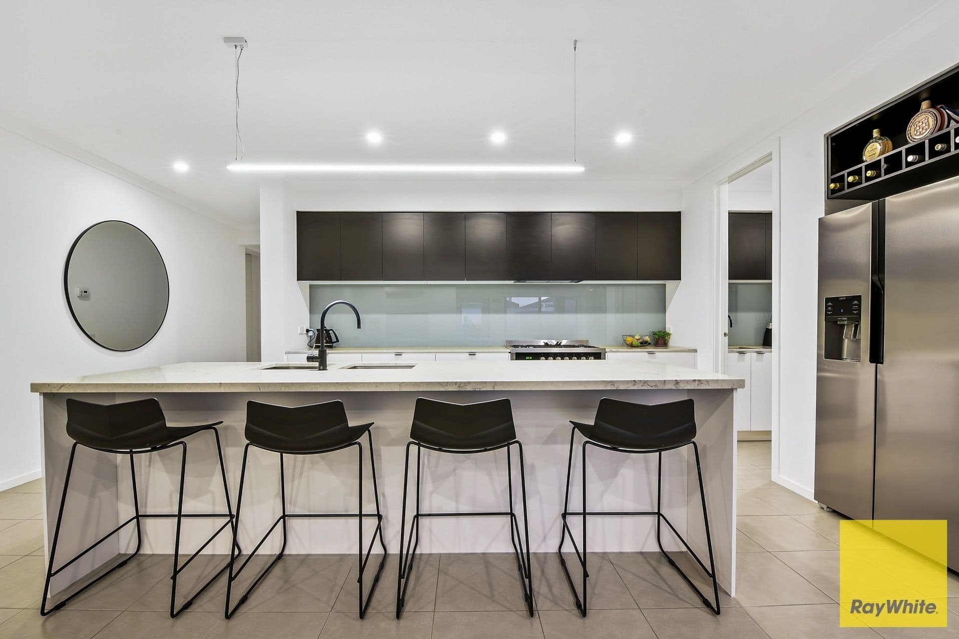 4 Bluebank Avenue, Clyde North VIC 3978, Clyde North - Thumbnail 4