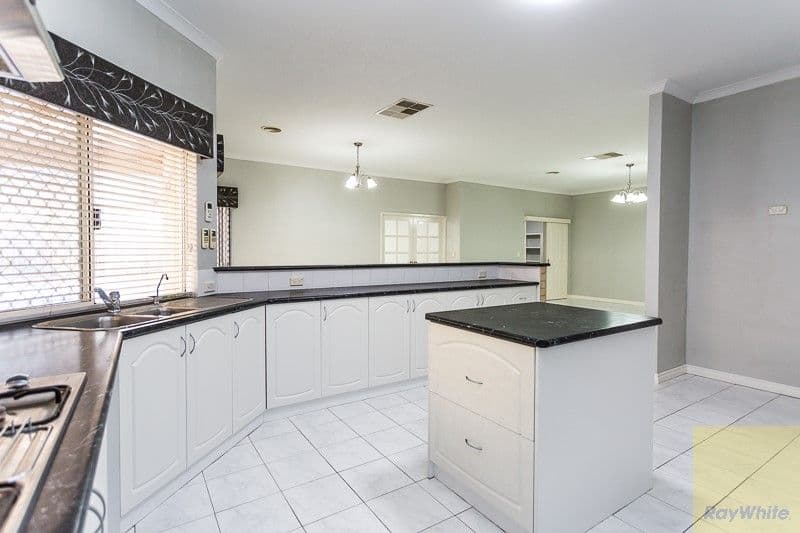 11 Casa Place, Southern River WA 6110, Southern River - Thumbnail 5