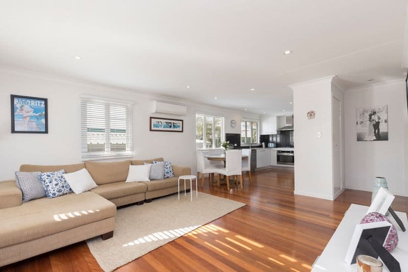 64 Wemvern Street, Upper Mount Gravatt QLD 4122, Upper Mount Gravatt - Thumbnail 3