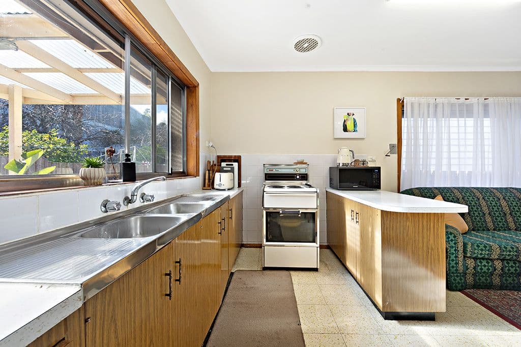 114 Paisley Street, Footscray VIC 3011, Footscray - Thumbnail 3