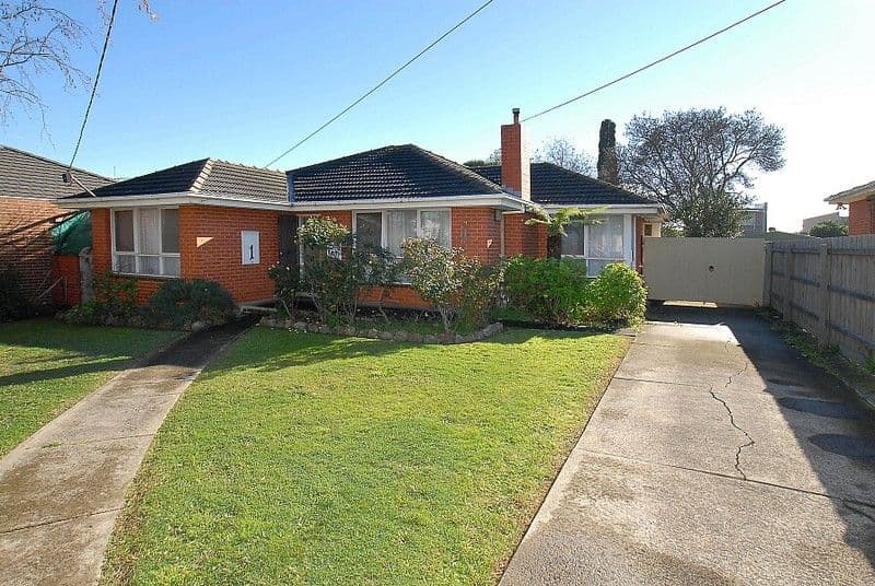 1 Giselle Avenue, WANTIRNA SOUTH VIC 3152, Wantirna South - Image 1